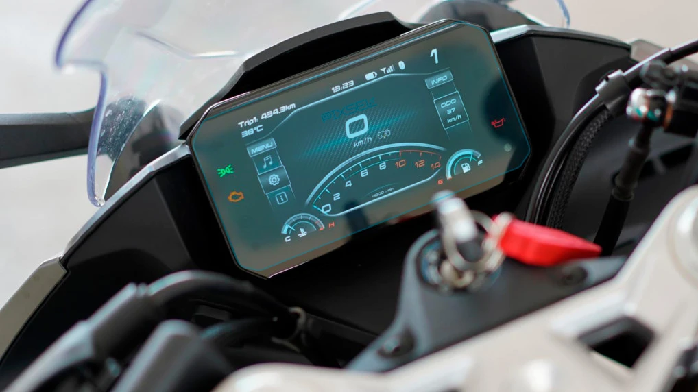Zaščitno steklo Pixsel za merilnik hitrosti motornega kolesa CFMOTO 450 (SR, SR S, SS) 6.8“