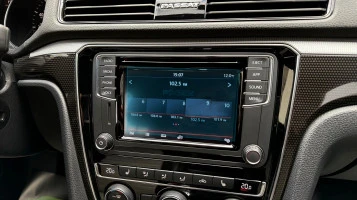 Zaščitno steklo Pixsel za monitor VOLKSWAGEN PASSAT - 6.2“ 2015 - 2019 (B8)