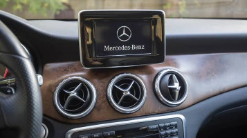 Zaščitno steklo Pixsel za monitor MERCEDES BENZ GLA-CLASS - 6.9“ 2014 - 2017
