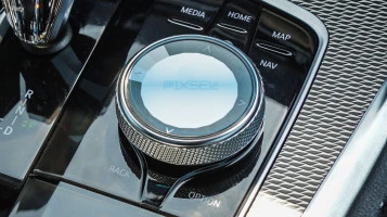 Zaščitno steklo Pixsel za izbirnik BMW X6 - 2.7“ 2019 - 2022 (G06)